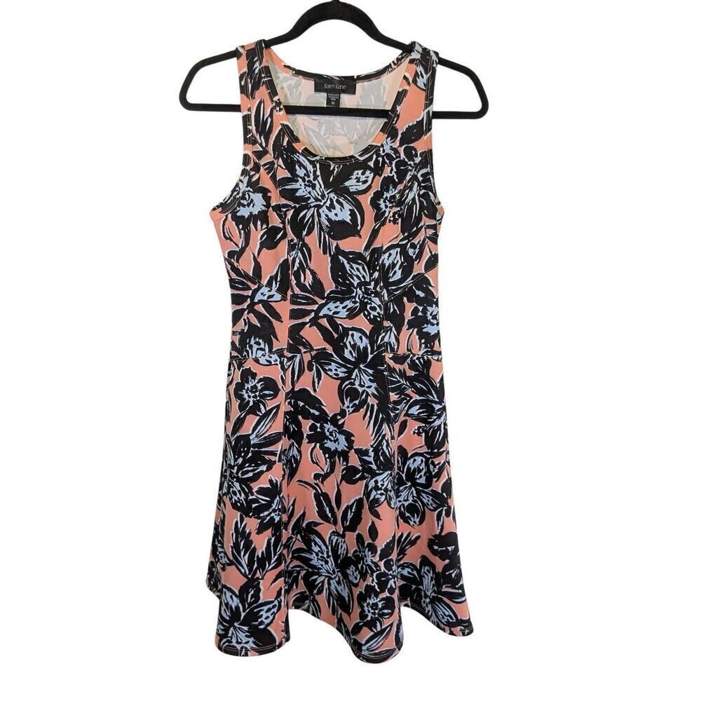 Karen Kane Sleeveless with Scoop Neck and an A-line silhouette Knee-length Print